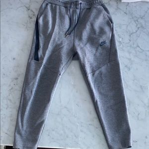Men’s Nike tech fit cropped sweatpants